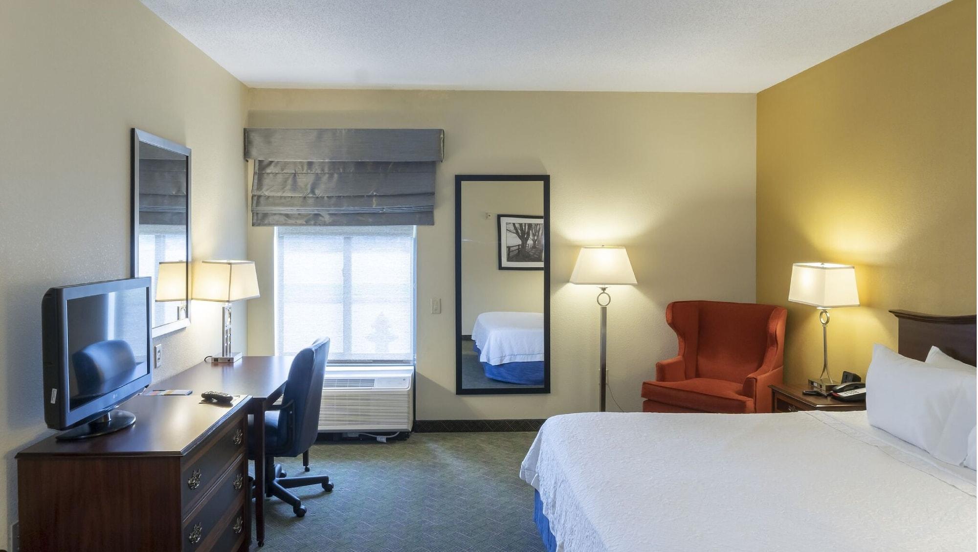 Hampton Inn New Philadelphia Exterior foto