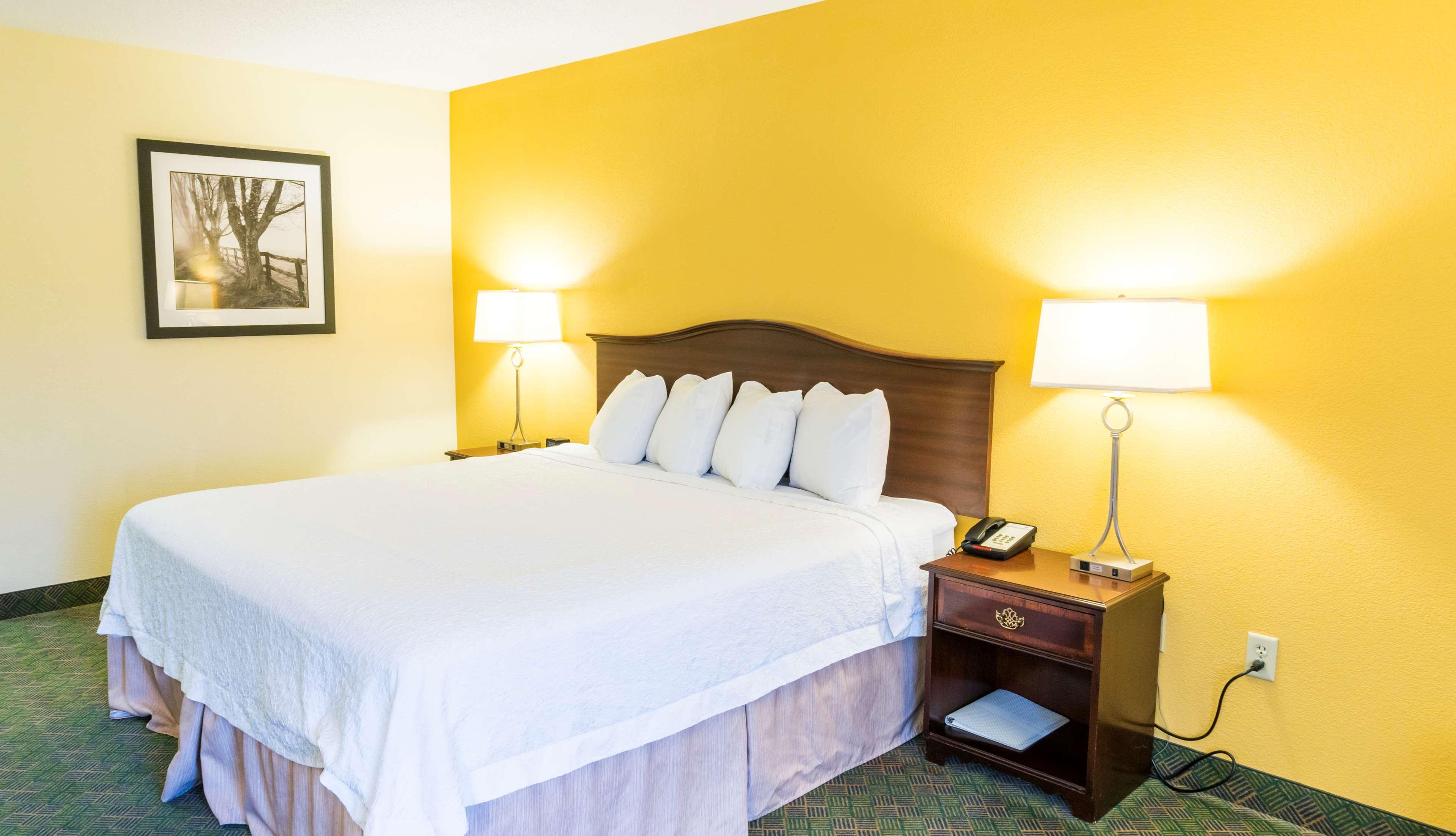 Hampton Inn New Philadelphia Exterior foto