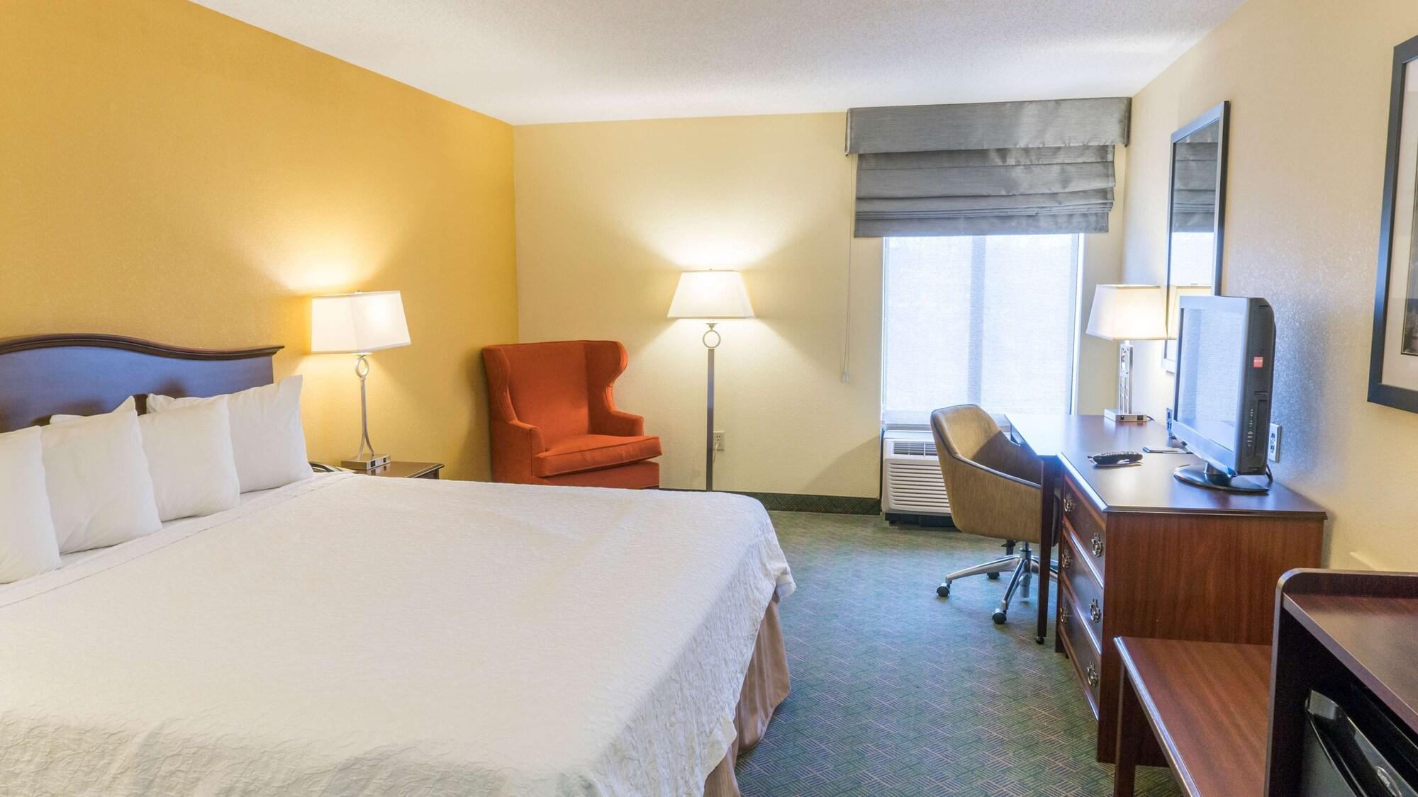 Hampton Inn New Philadelphia Exterior foto