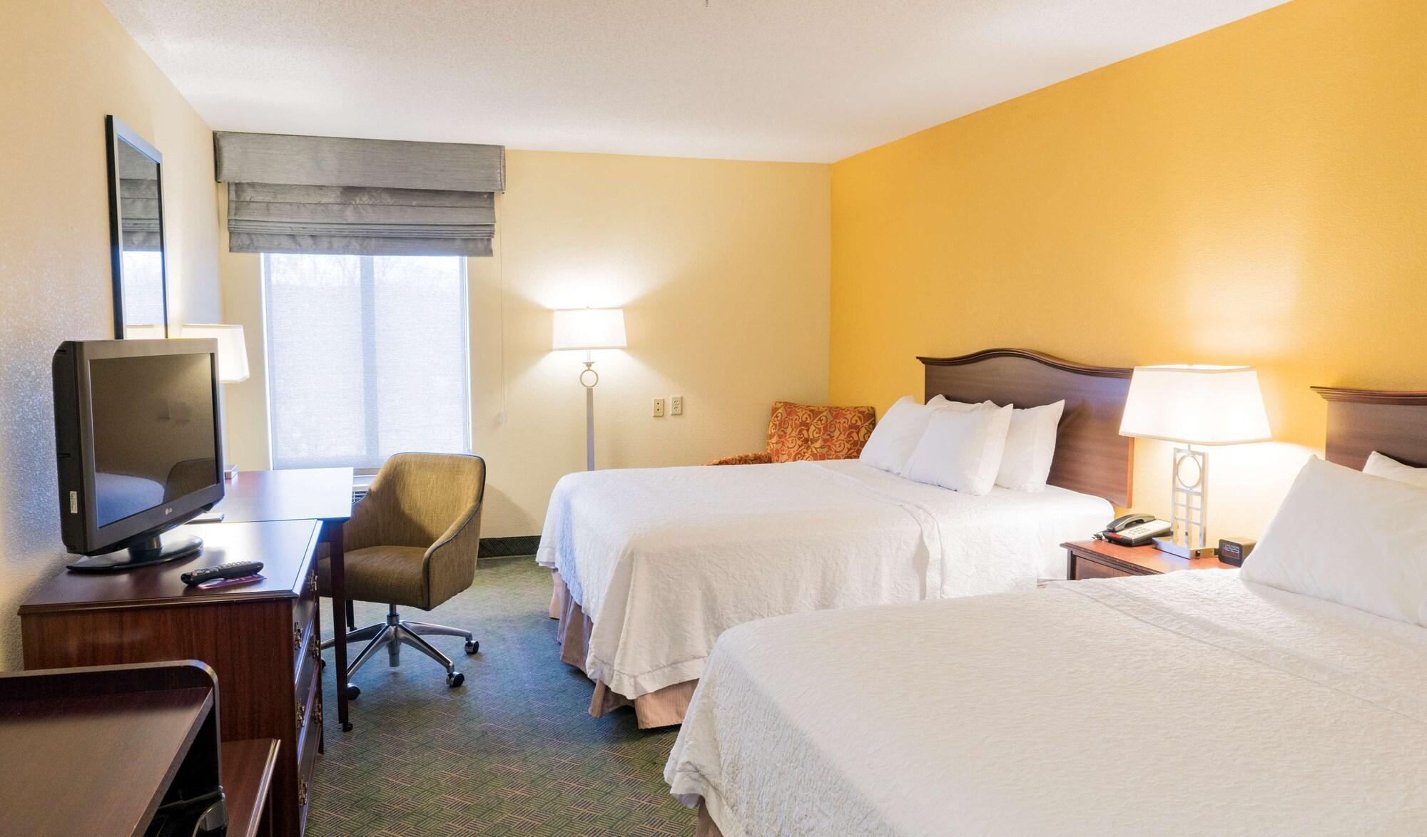 Hampton Inn New Philadelphia Exterior foto